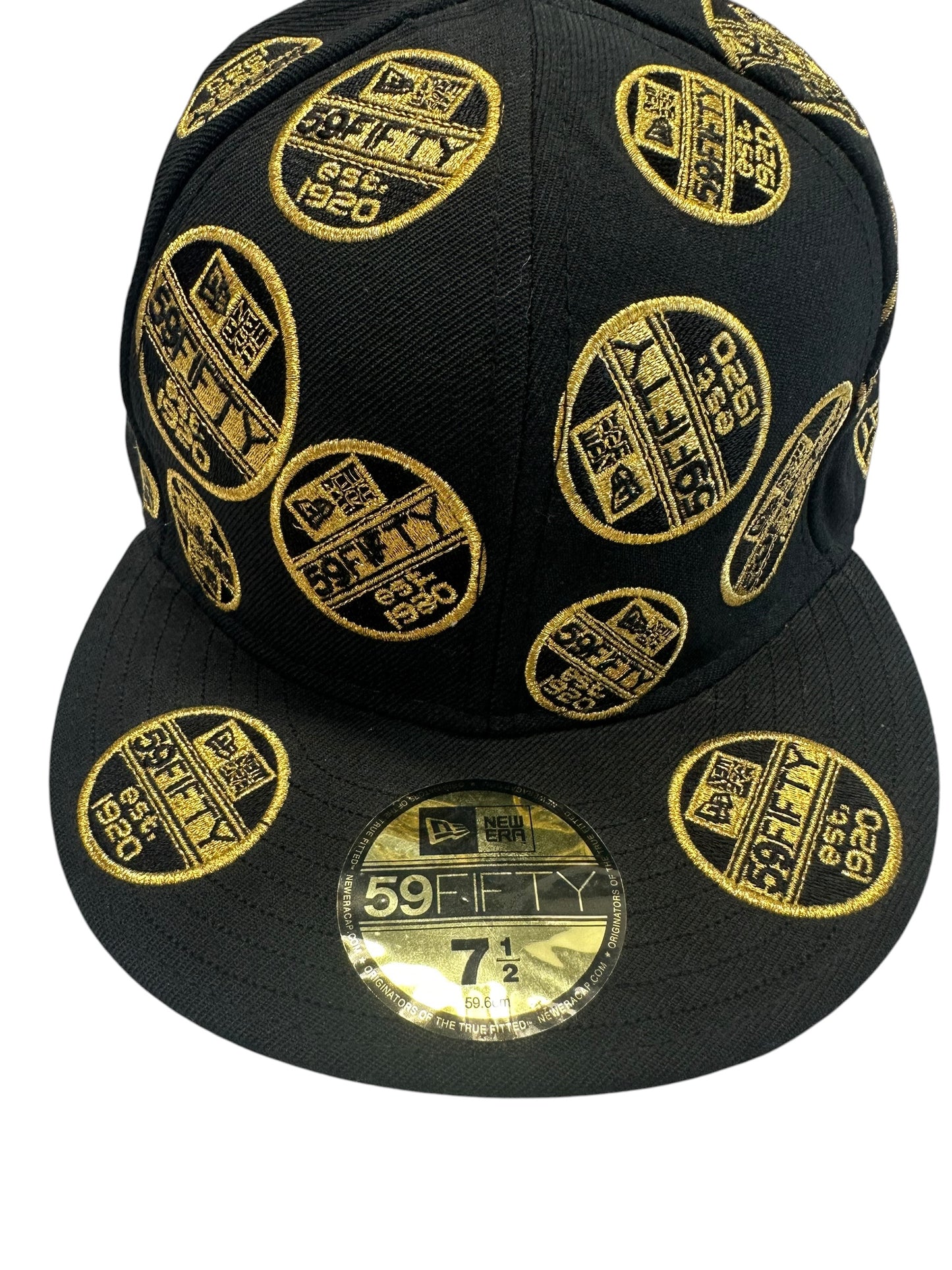 New Era 59FIFTY All-Over Sticker Embroidery Fitted Hat – Black & Gold – Size 7 1/2